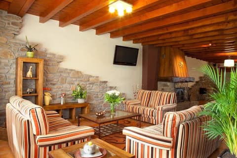 Atxurra Hotel-Apartamento Rural, 