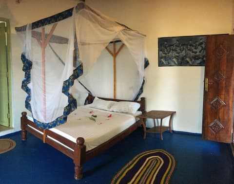 Zanzi Rest Bungalow, 