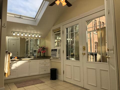 Robert Porter House Inn Bed & Breakfast, 