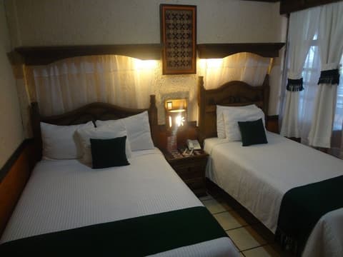 Hotel Mision Colonial San Cristobal, 