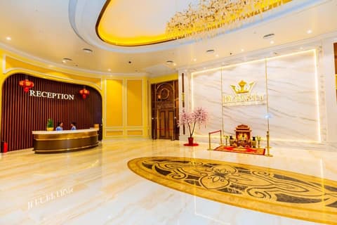 Dynasty Casino Hotel, 