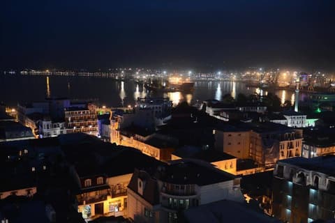 Piazza Four Colours, 