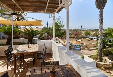 Hostal Illes Pitiüses, 