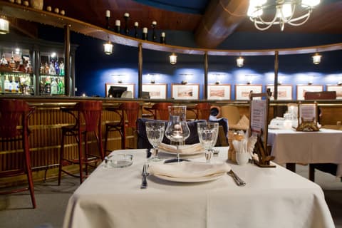 Don Plaza Congress Hotel, 