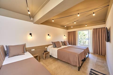 Tent Capi Playa [Ex-Fergus Capi Playa], 