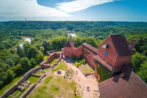 Baltic capitals and Lithuanian seacoast tour (IT, ES, DE, FR)