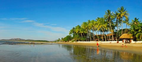 Costa Rica Volcanes, Montañas y Playa