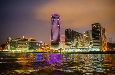 Guayaquil, Santa Cruz and San Cristobal Combined 8 days (Galapagos)