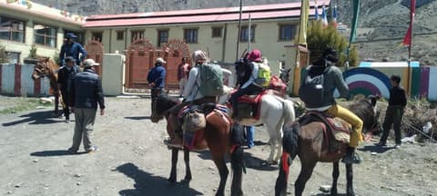 Mustang district: horseback adventure in the last "forbidden kingdom"