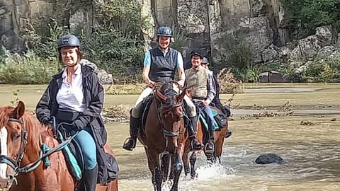 toscana/lazio: crete senesi e cammini etruschi