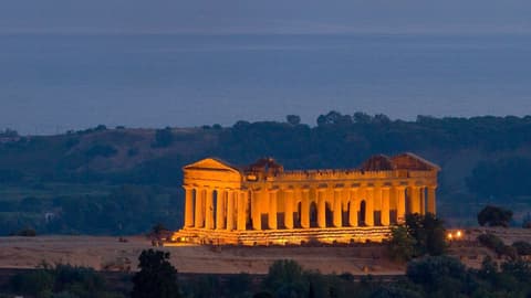 Magical Tour of Sicily from Catania - Spring Summer