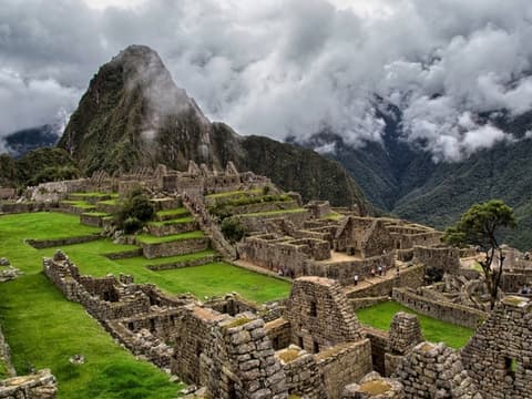 Raíces del Imperio Incaico