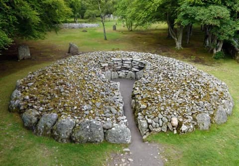 Ruta Outlander y Whisky: Un Viaje por el Corazón de Escocia