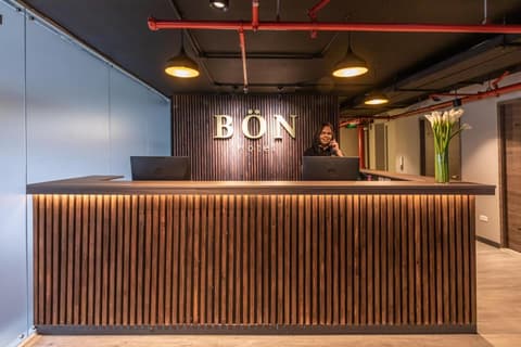 BON 17 HOTEL, 