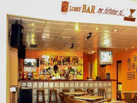 Hotel Saint John's, BAR