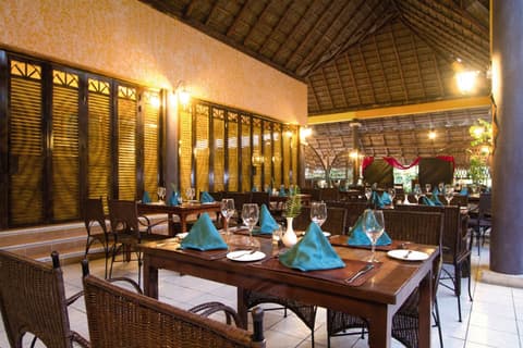 Sol Turquesa Beach, RESTAURANT