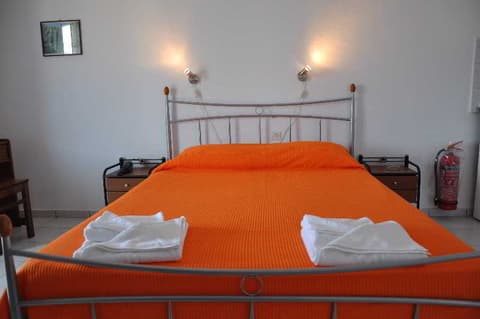 Heliovasilema Studios, ROOM