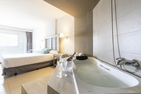 HD Beach Resort & Spa, ROOM