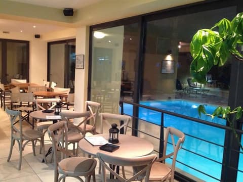 Jason Apartments Hotel, GENERAL