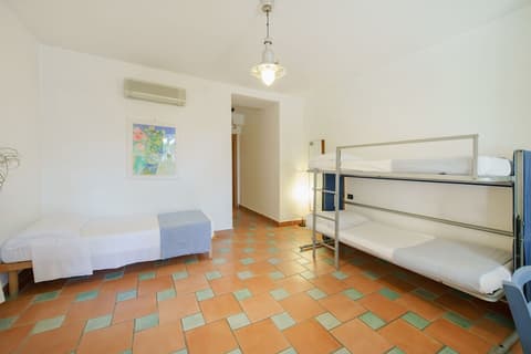 Gioia 37 Apartments, GENERAL