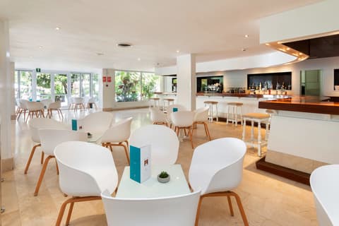 Hotel Parque San Antonio, BAR