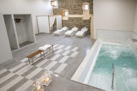 Hospederia Puente de Alconetar, SERVICES