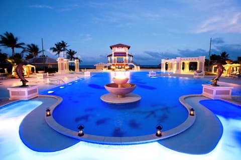 Sandals Emerald Bay, POOL