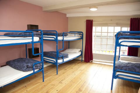 Isaacs Hostel, 