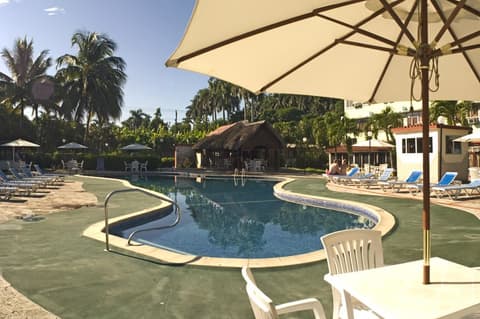 Cubanacan Mariposa, POOL