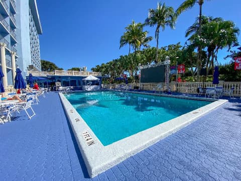 Stadium Hotel, POOL
