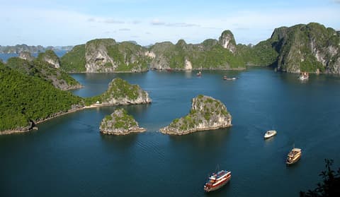 Kreuzfahrt durch die Ha Long & Lan Ha Bucht