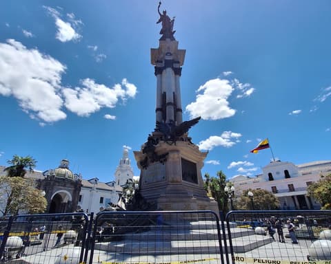Quito and Galapagos 8 days