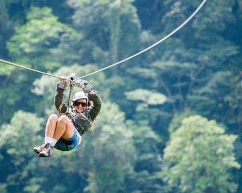 Aventura en Turquía y Dubái con vuelo  (18 a 39 años) 