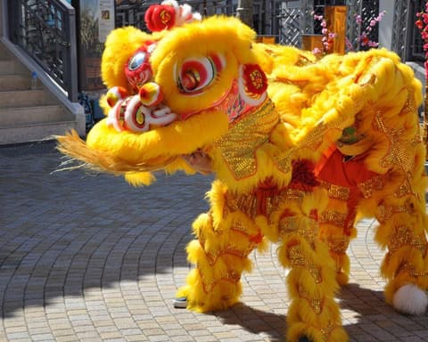 EXPLORE CINA Tra Storia e Modernità