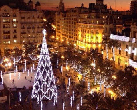 #MAGICALCHRISTMASVILLAGES GOURMET CHRISTMAS GETAWAY IN VALENCIA: FLAVOR, RELAXATION, AND TRADITION