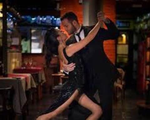Disfruta de 04 bodegas y show de tango