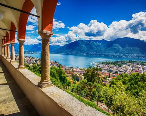 La bellezza dei grandi laghi del Nord Italia
