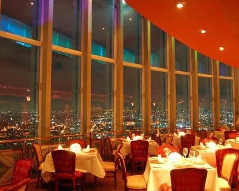 TRAS LOS PASOS DE LA GUADALUPANA