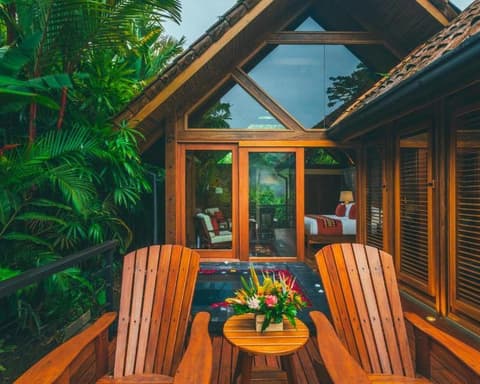 Fall in Love Forever - Costa Rica Honeymoon