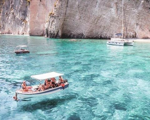   Santorini, Naxos y Atenas En Una Aventura Por Grecia