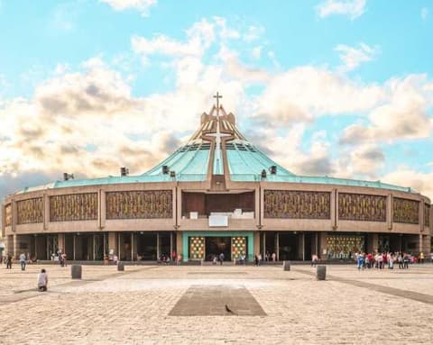 CIUDAD DE MEXICO/ CUERNAVACA/ TAXCO CON VUELO EN GLOBO AEROSTATICOS Y TOUR GASTRONOMICO, XOCHIMILCO