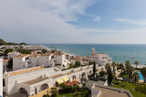 Grand Muthu Oura View Beach Club, PLA