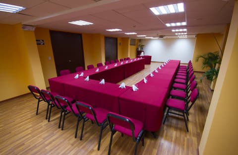 Xima Exclusive Cusco, CON