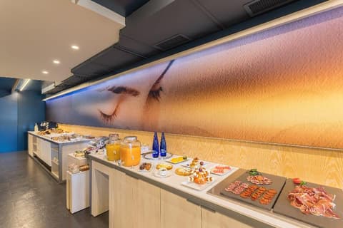 Izan Puerta de Gredos, RES