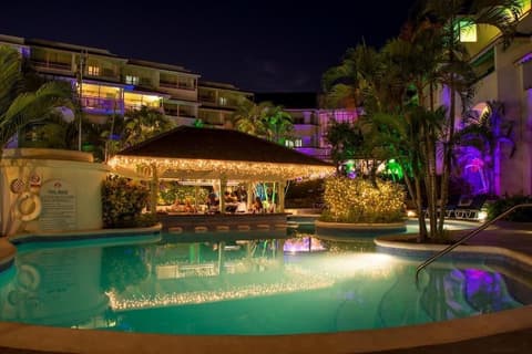 OLD102-Bougainvillea - GATTINONI, Pool