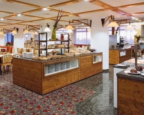 HOTEL ROGLA 3*S SKI PACKAGE, 