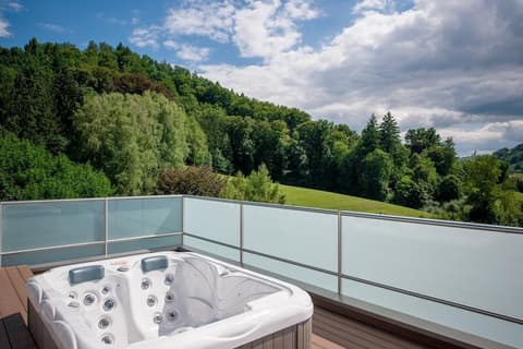 Grand Hotel Donat Superior, Terrace/Patio