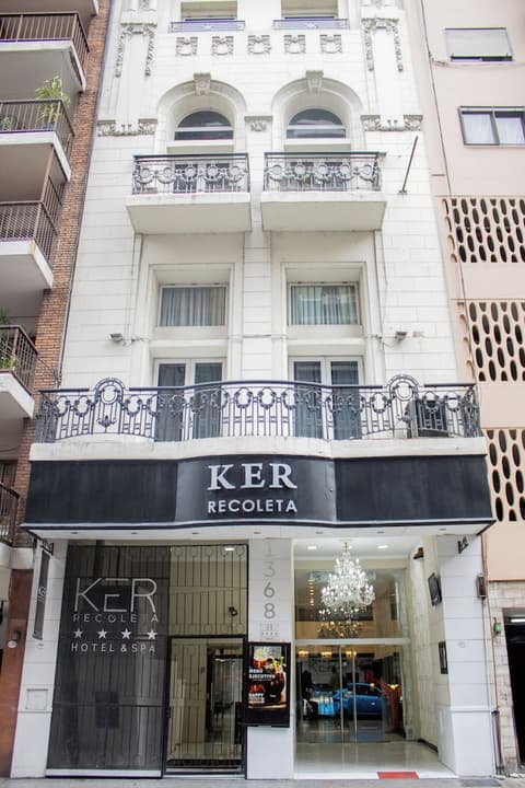 Ker Recoleta Hotel, Front of property