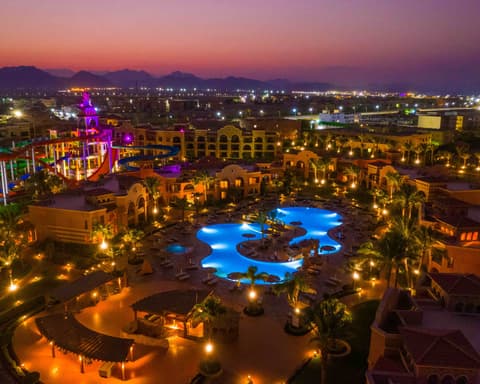 Charmillion Gardens Resort & Aqua Park - GATTINONI, 