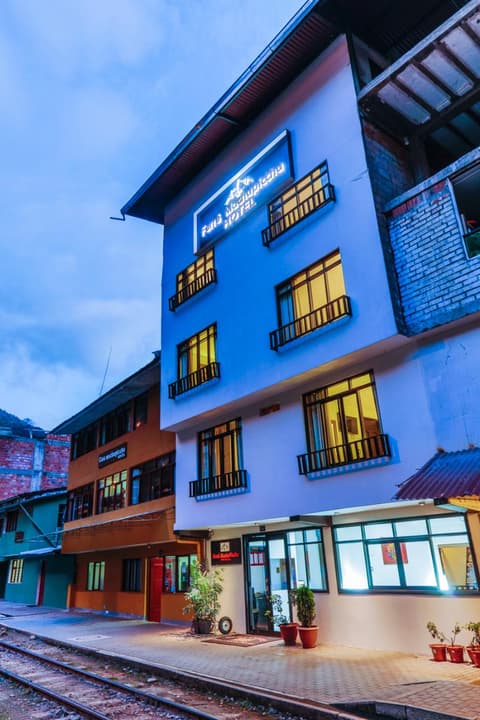 Ferre Machu Picchu Hotel, GEN